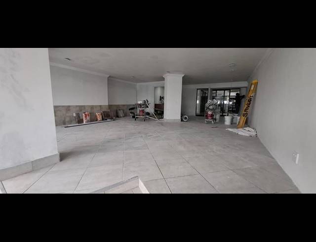 BUSINESS PROPERTY TO RENT IN STRAND CENTRAL